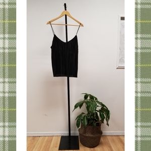 Accordion pleat top